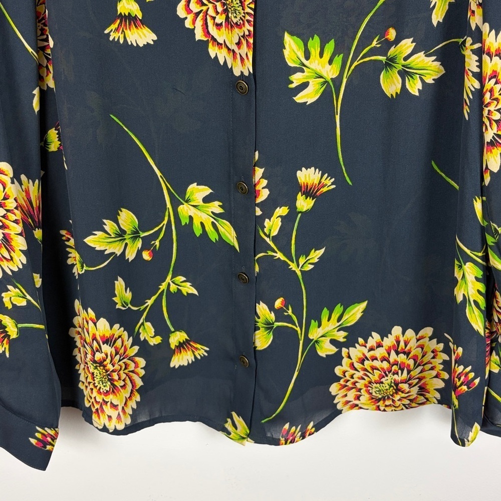 Cabi Chic Floral Semi-Sheer Long Sleeve Button Front Blouse Medium Navy Blue - Picture 4 of 14